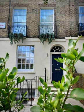 Luxury 2-Bed Marylebone Georgian House with Private Garden & Office